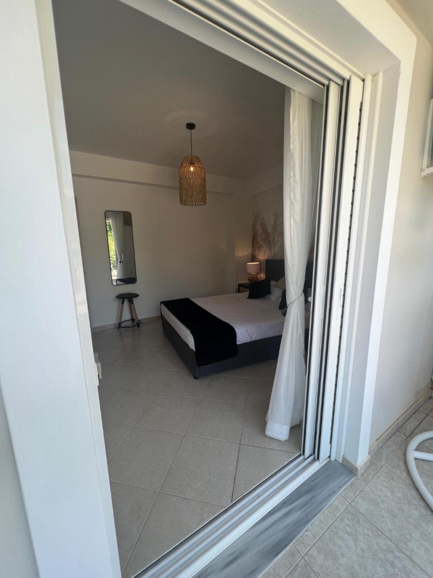 Daisy'S One-Bedroom Apartment Tolo Ngoại thất bức ảnh