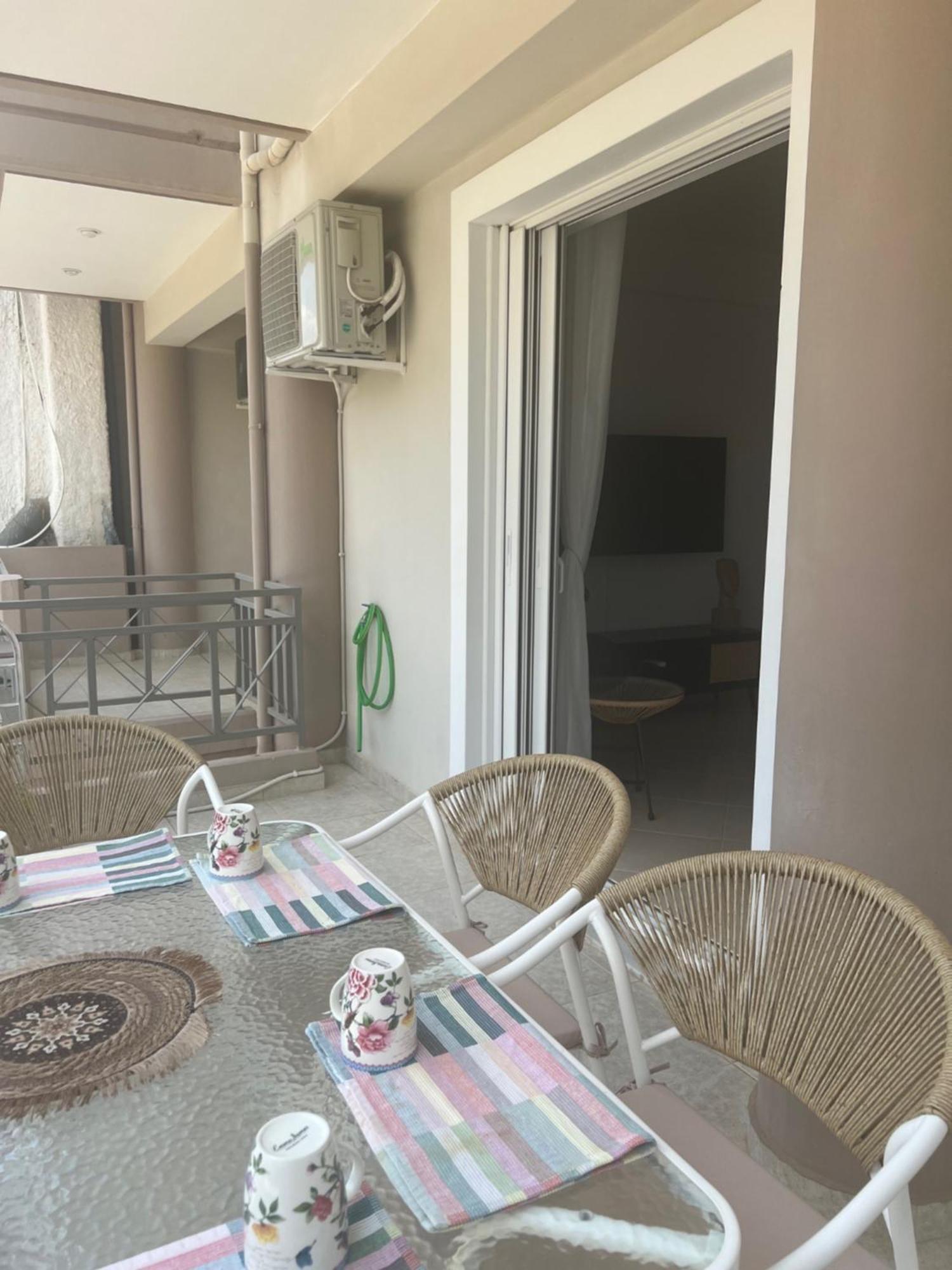 Daisy'S One-Bedroom Apartment Tolo Ngoại thất bức ảnh