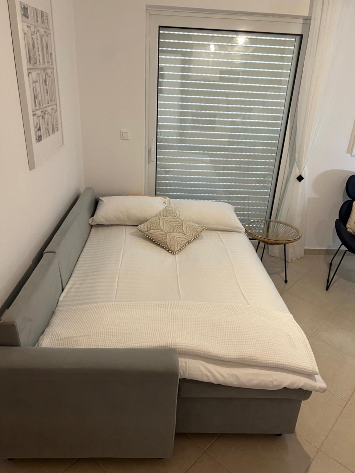 Daisy'S One-Bedroom Apartment Tolo Ngoại thất bức ảnh